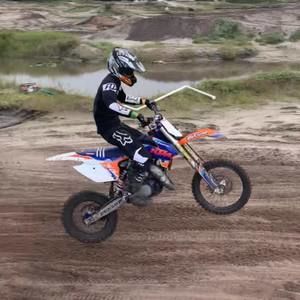 Meet your Posher, Grayson